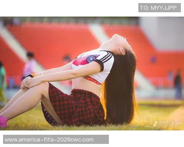 英超足球宝贝魅力写真展现青春活力与运动激情的完美结合 英超足球宝贝魅力写真展现青春活力与运动激情的完美结合