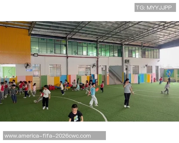 足球小子幼儿舞蹈快乐启航让孩子们在运动中感受舞蹈的魅力与乐趣 足球小子幼儿舞蹈快乐启航让孩子们在运动中感受舞蹈的魅力与乐趣